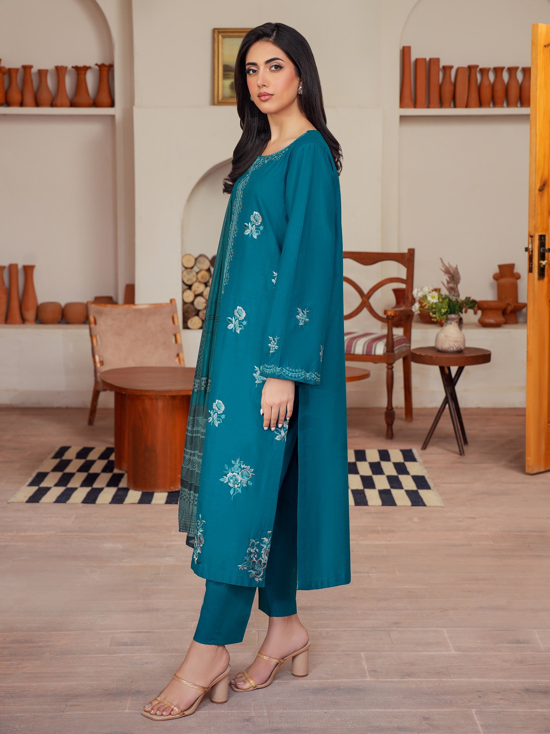 3 Piece Lawn Suit-Embroidered (Unstitched)