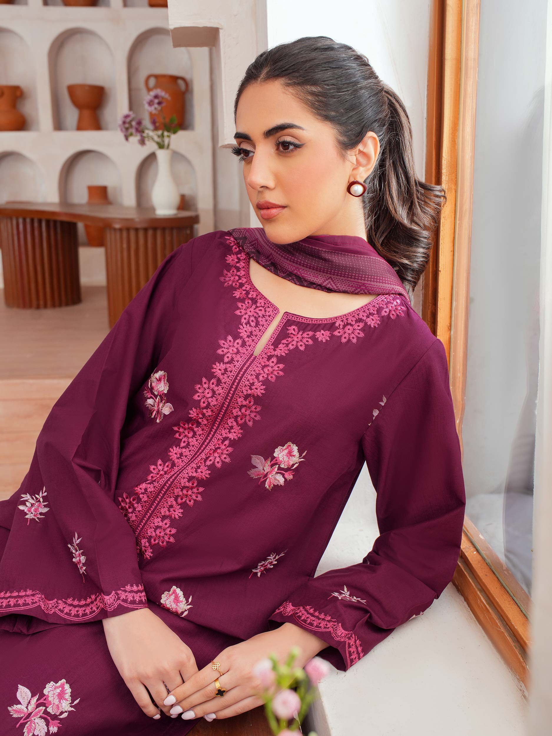 3 Piece Lawn Suit-Embroidered (Unstitched)