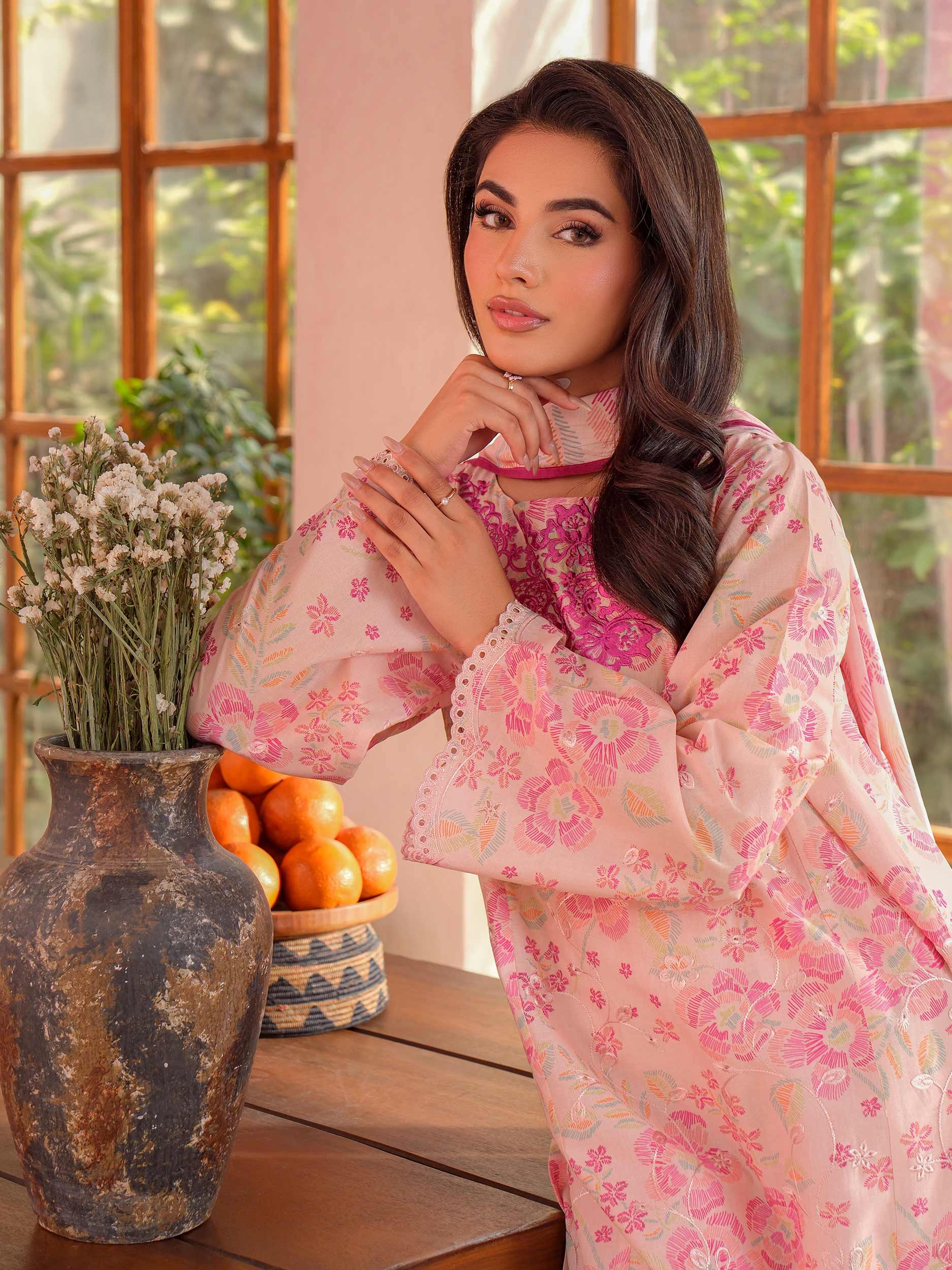 3 Piece Lawn Suit-Embroidered (Unstitched)