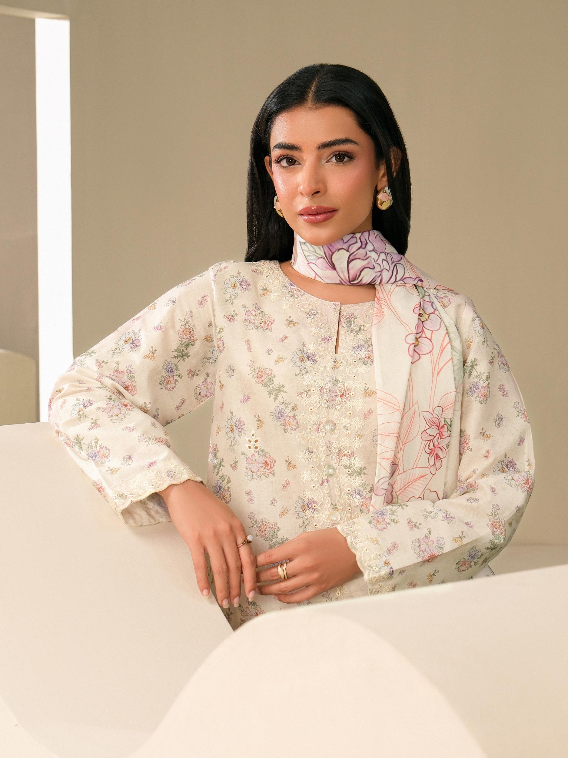 3 Piece Lawn Suit-Embroidered (Unstitched)