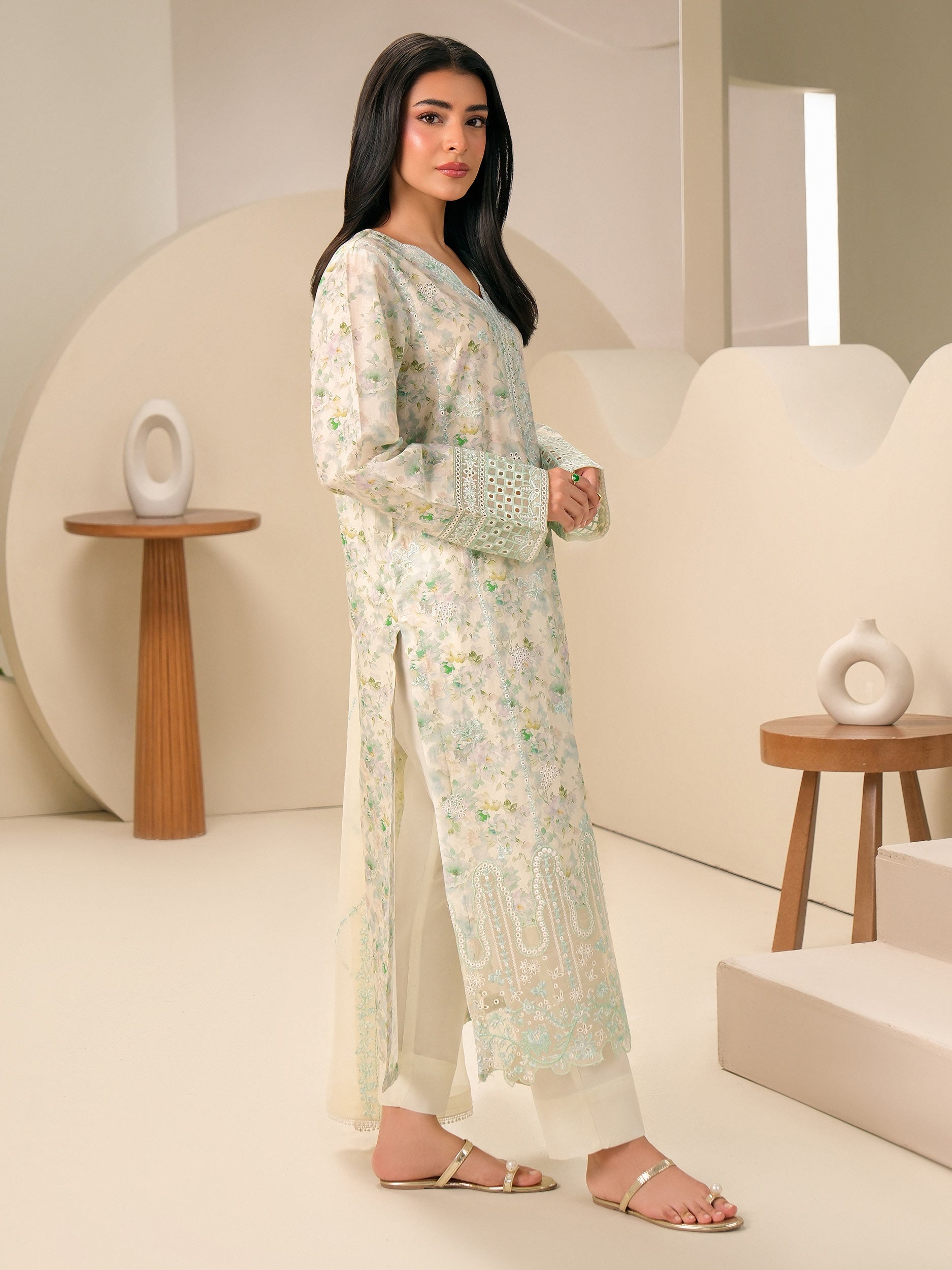 3 Piece Lawn Suit-Embroidered (Unstitched)