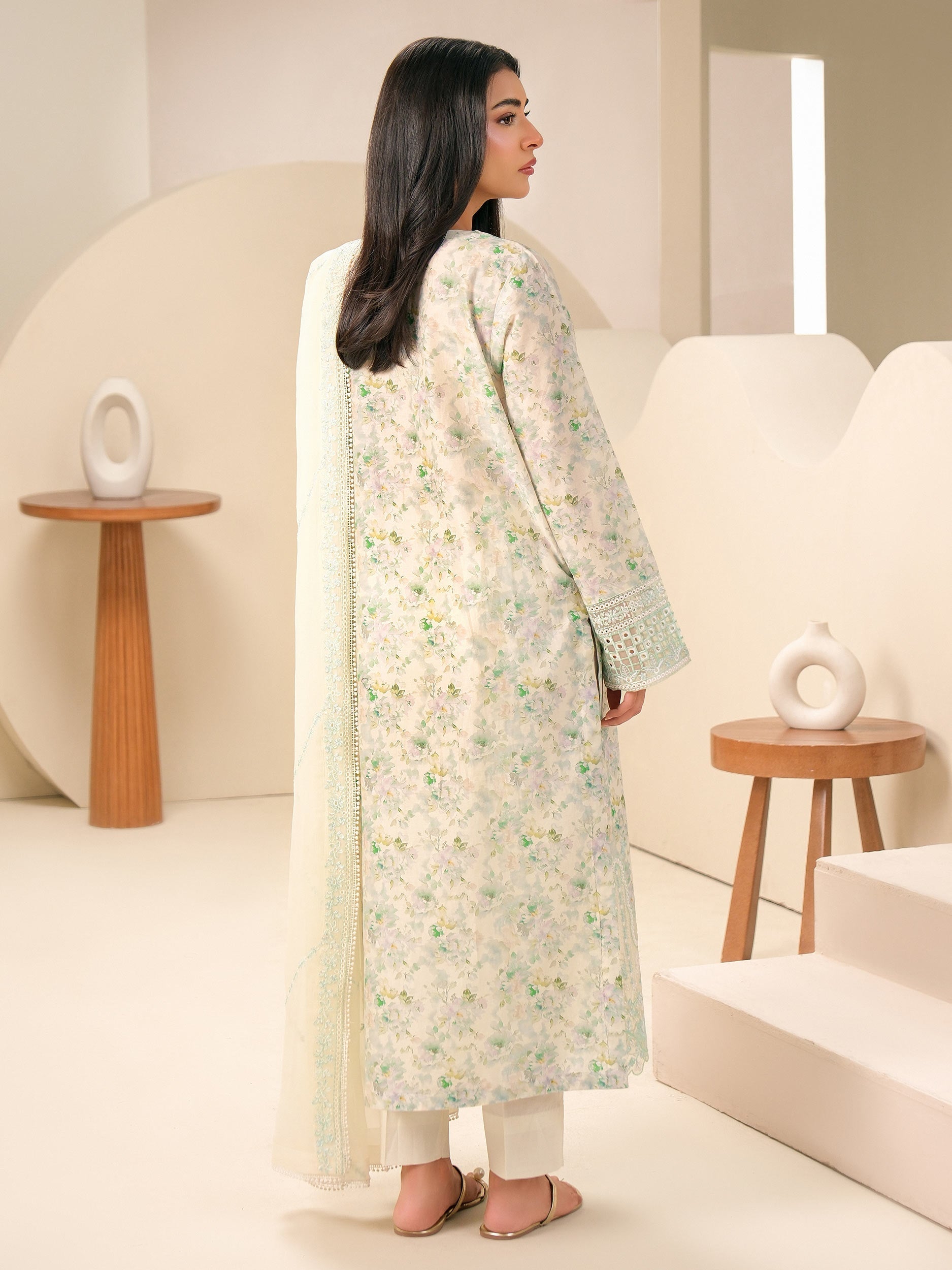 3 Piece Lawn Suit-Embroidered (Unstitched)