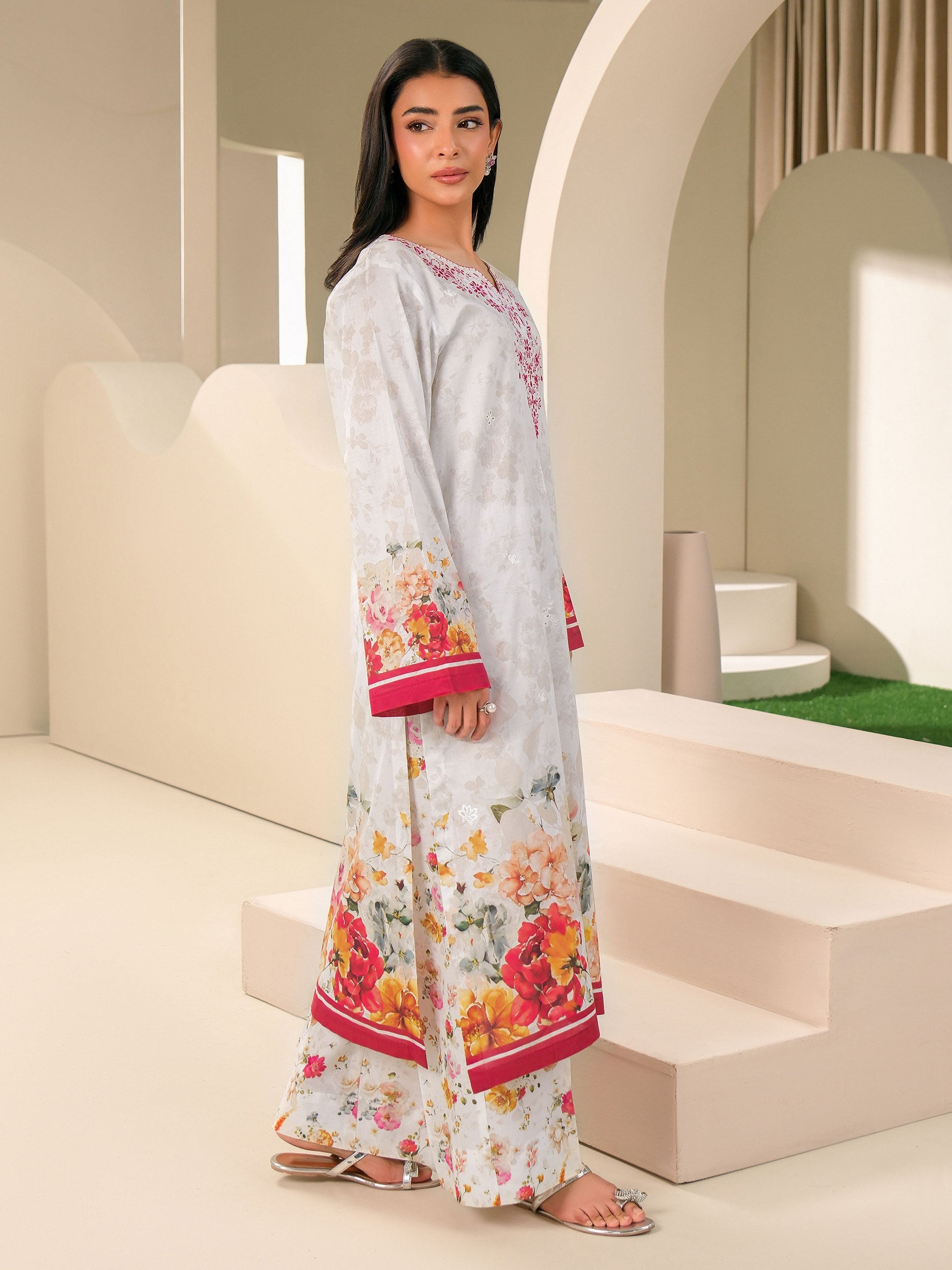 2 Piece Lawn Suit-Embroidered (Unstitched)